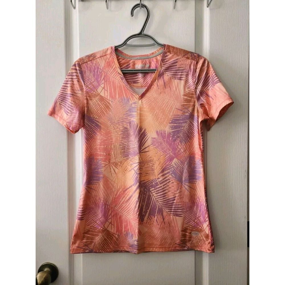 Reel Legends Womens Short Sleeve V-Neck T-shirt Fishing REEL-TEC Size‎ S